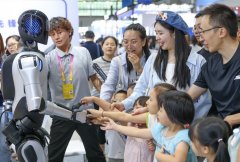 好评中国丨“智能经济”百战百胜 为经济注入“